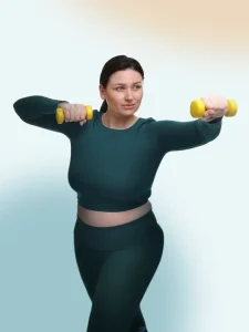 plus-size-woman-dumbell-workout